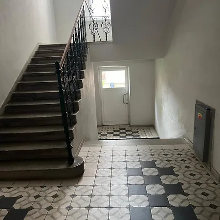 Lägenhet Parking